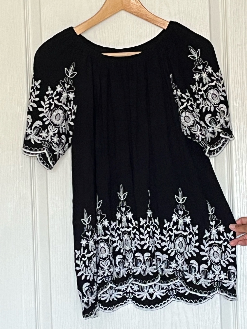 Liv Los Angeles Black Embroidered Rayon Boho Peasant Tunic Blouse Top XL Plus